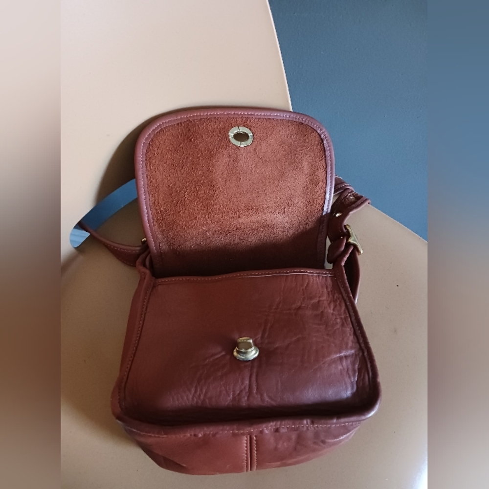 Vintage 90s COACH Legacy Flap Bag, Trial.bag. Cowhide Leather, Crossbody Bag - Picture 11 of 12